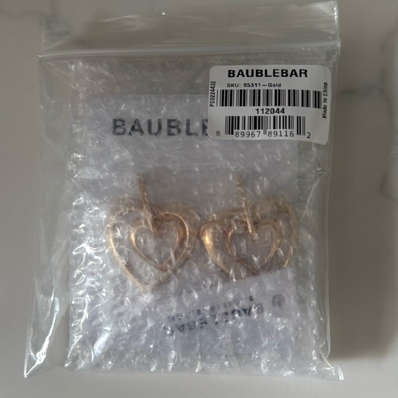 BaubleBar Chrissy Gold Heart Earrings Titanium Posts - Picture 3 of 4